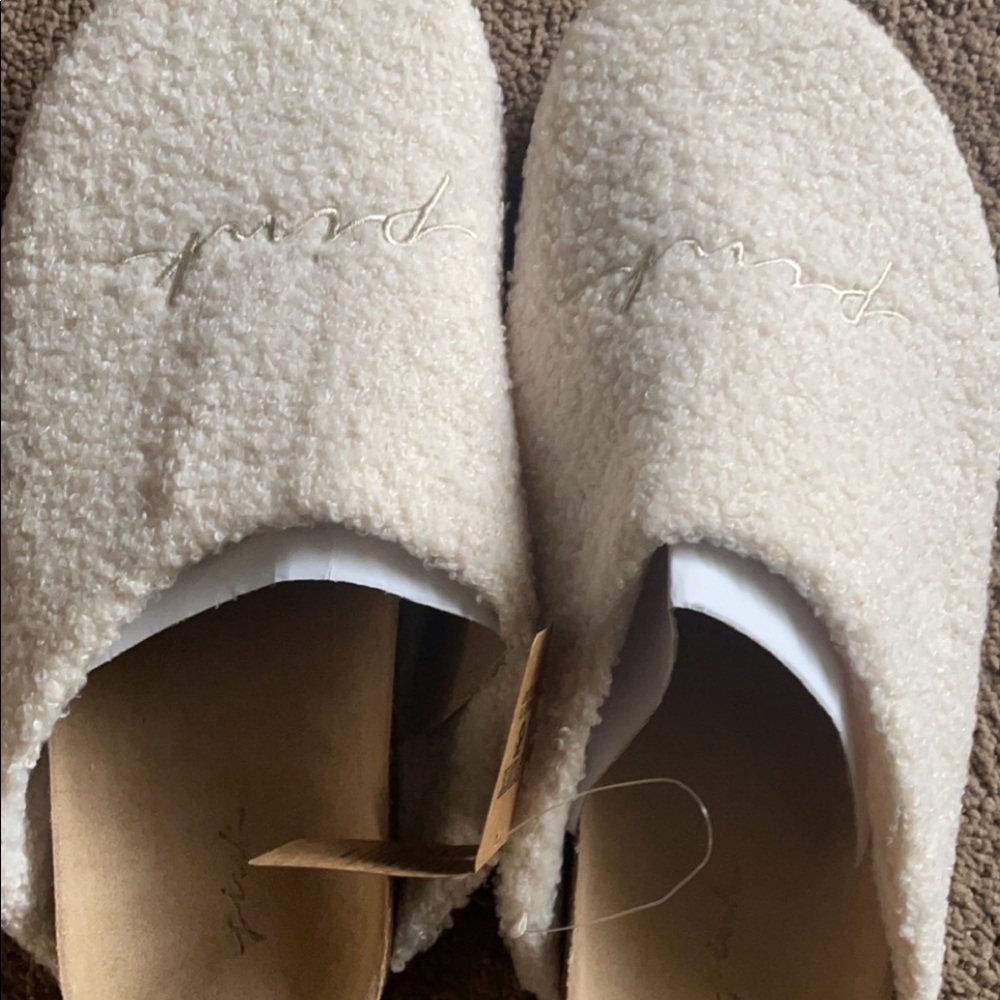 Victoria secret Sherpa clog